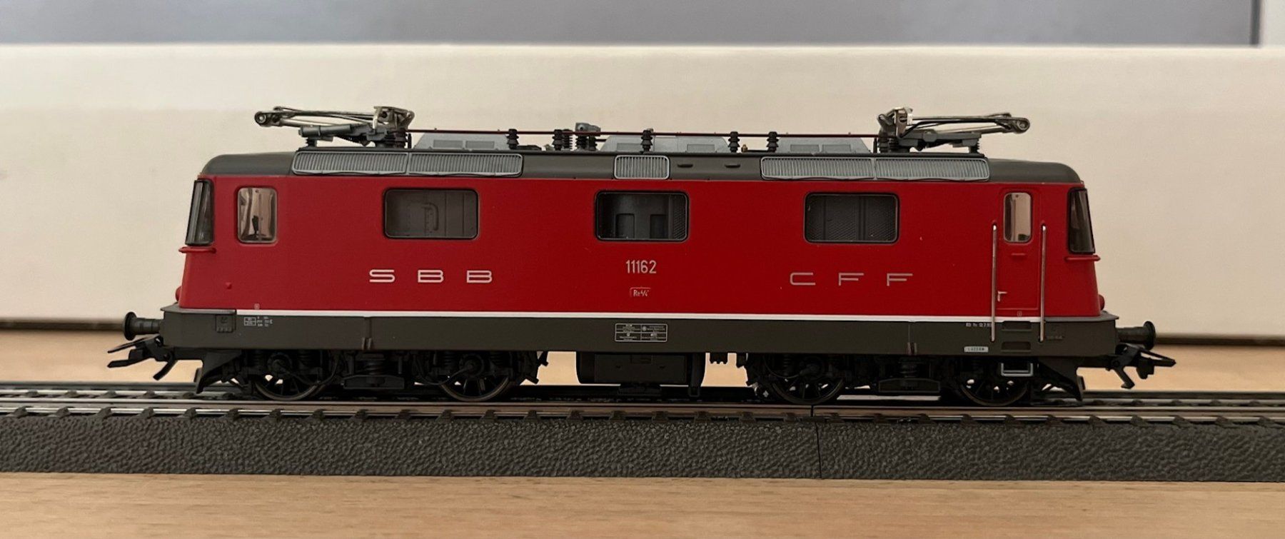 Märklin Modelleisenbahnen: SBB Re 4/4 Märklin - AC digital – Gebraucht aus Winterthur von dond1 2