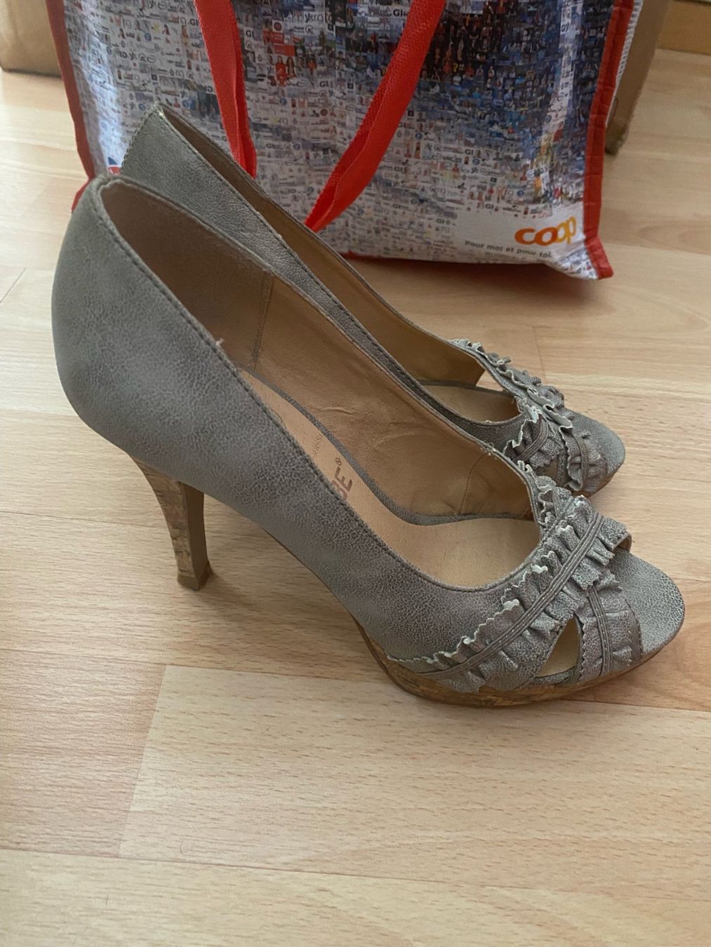 Cube Scarpe da donna: Cube hohe Schuhe – Usato da Bern venduto da jbern3012