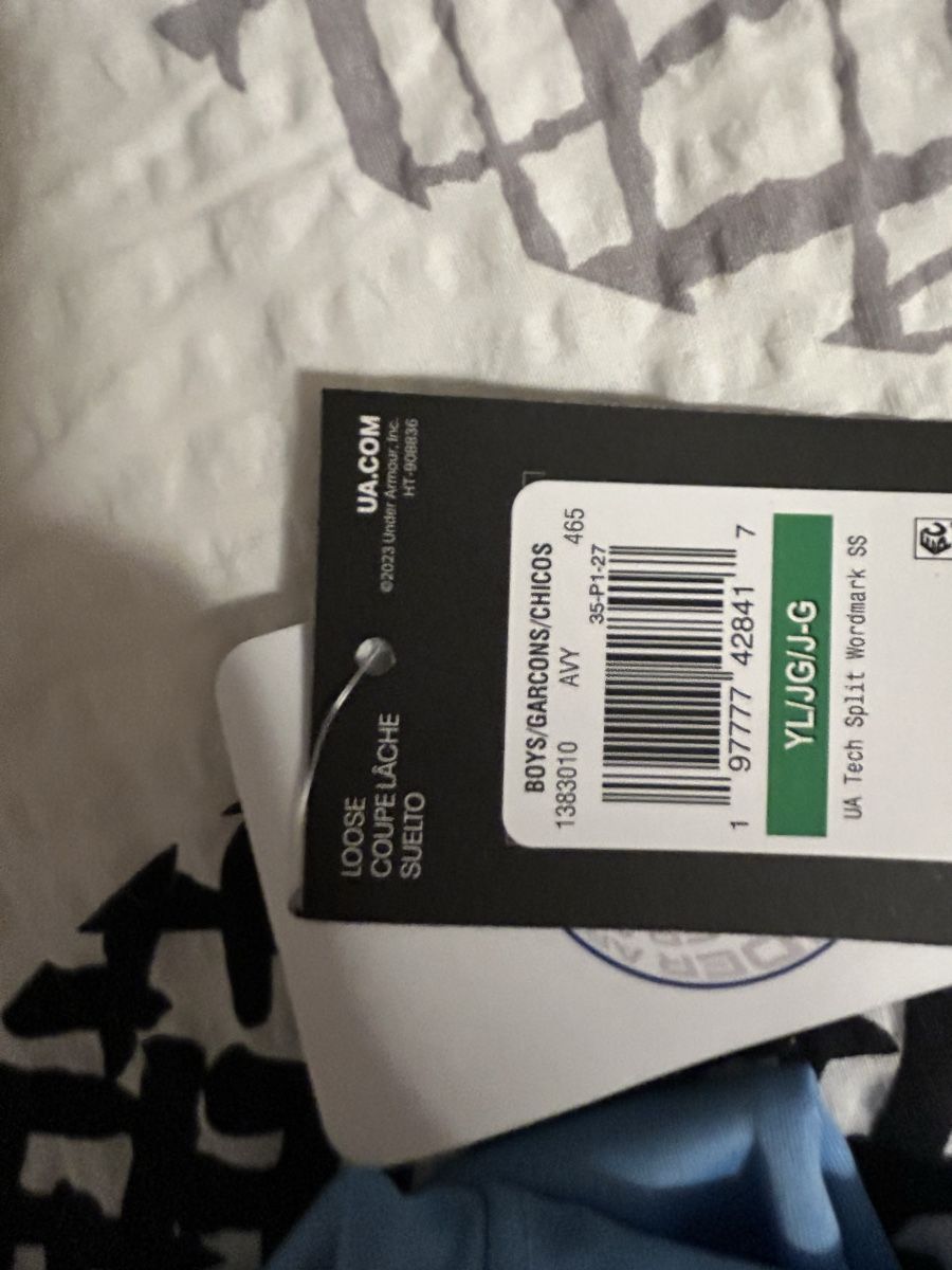 Under Armour Camicie, T-shirt & Polo: Under Armour Boys Tshirt – Nuovo e nell'imballaggio originale da Brittnau venduto da Pirce 2