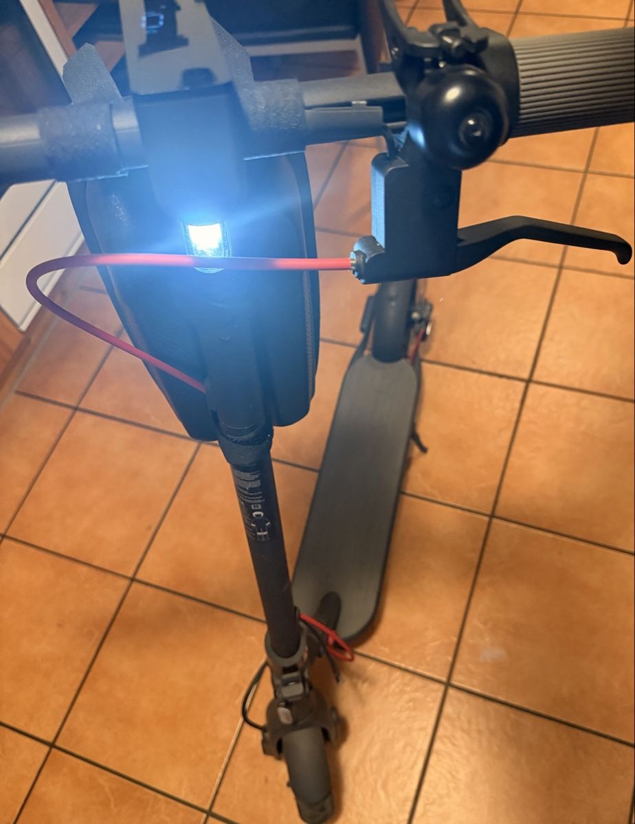 Scooters: Xiaomi 4 Scooter electric  – Gebraucht aus Marthalen von sui_mg5m 3