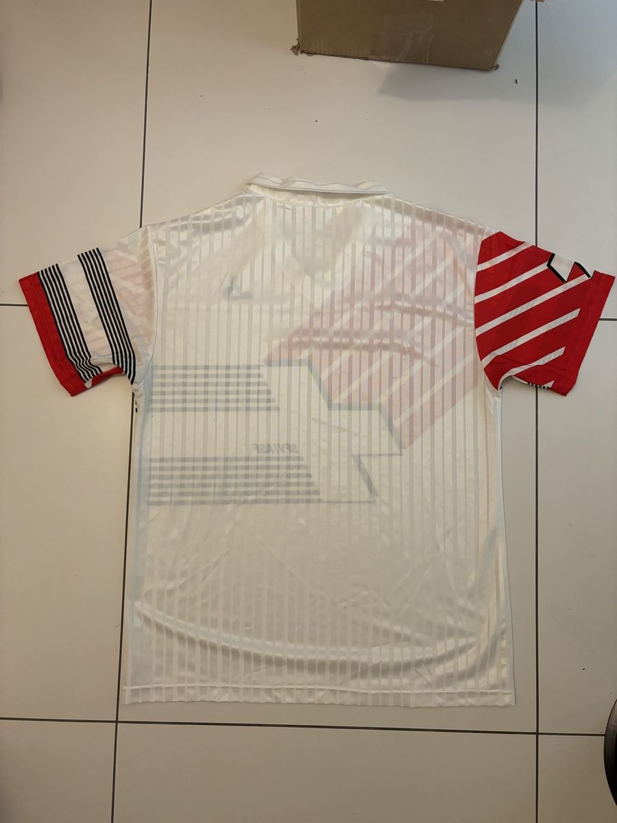 Leibchen & Hosen: Schweiz Nati Trikot Blacky – Gebraucht aus Castione von REER 1