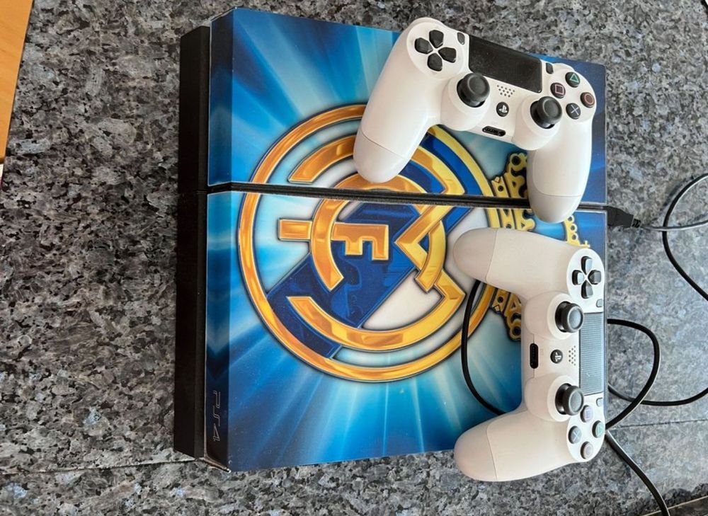 PlayStation 4 PS4 Play Station 4 Console Kaufen auf Ricardo