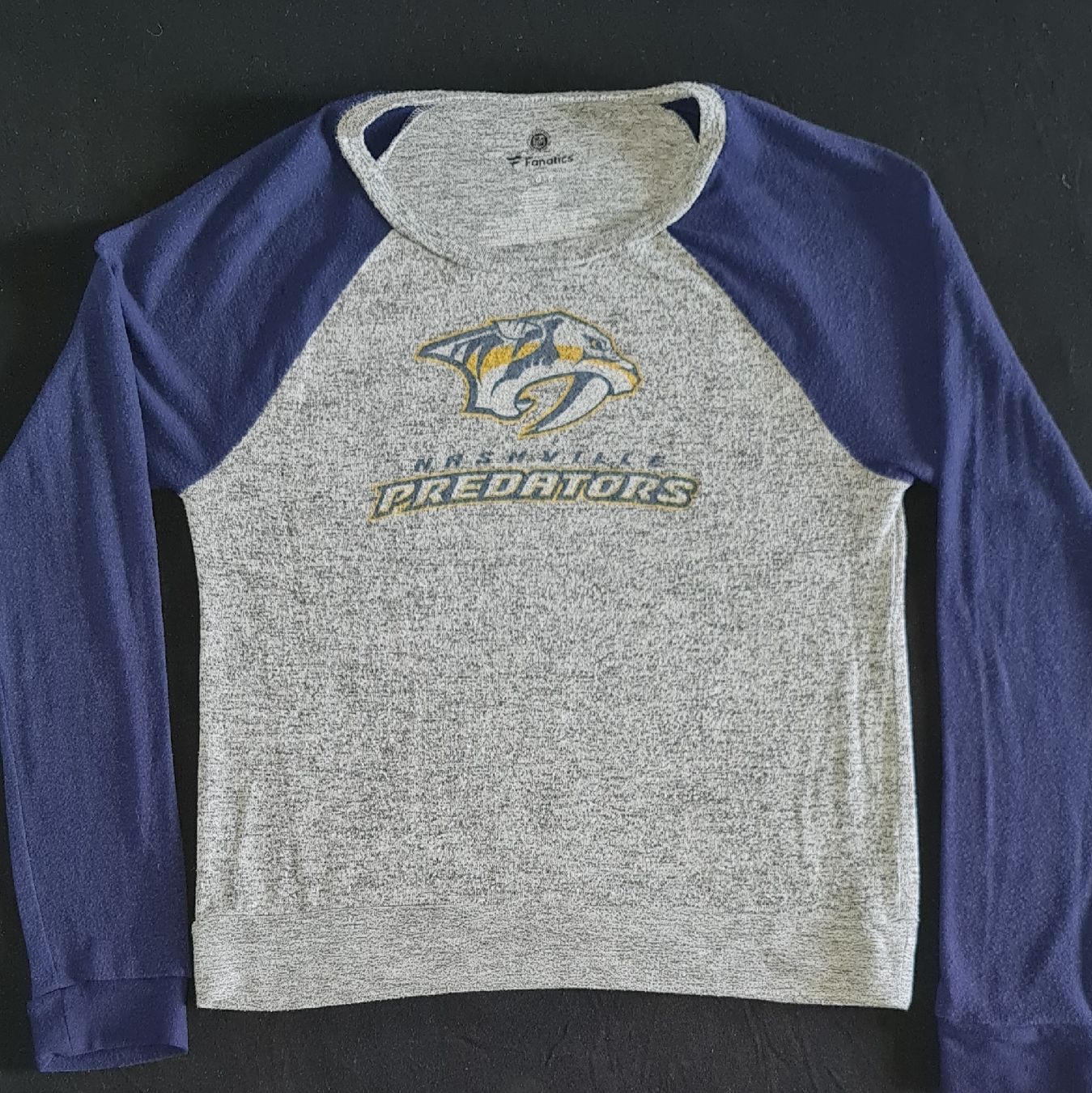 T-Shirts: Nashville Predators Longsleeve Shirt  – Neu (gemäss Beschreibung) aus Lengnau BE von Spahrtakus