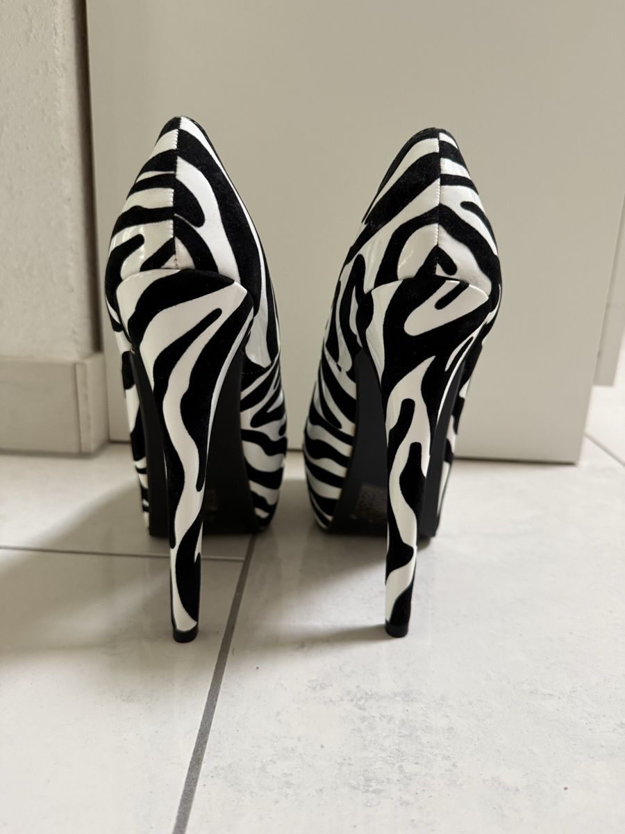 Chaussures femmes: Pumps Zebra-Muster – Neuf (Voir description) à Münsingen par energystar15 2