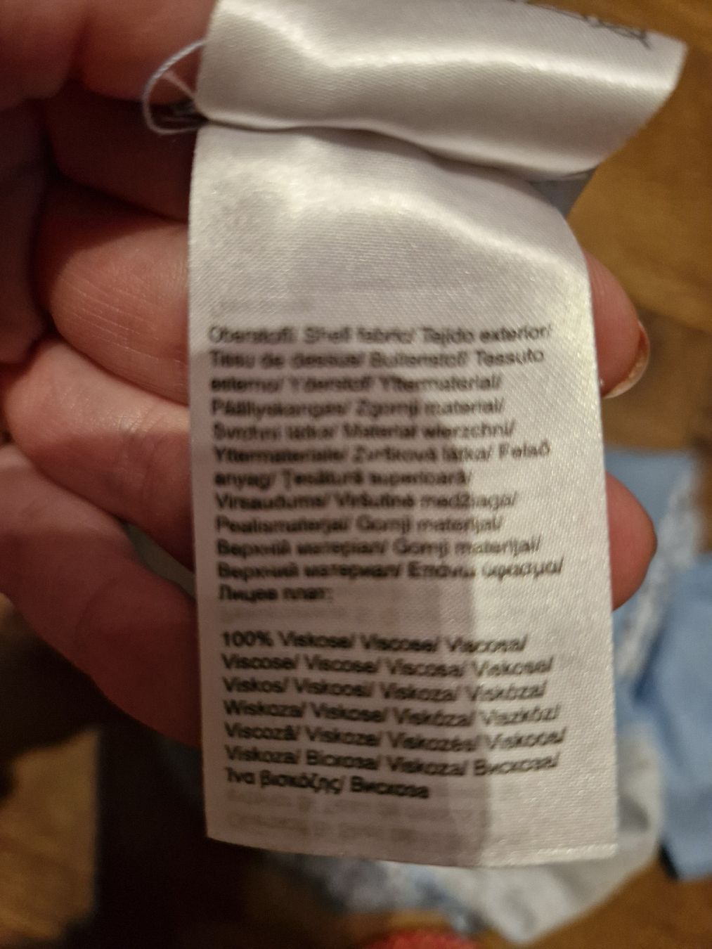 Comma T-shirt: Commas Shirt, Grösse 36, hellblau mit Muster, neuwertig – Nuovo (secondo la descrizione) da Bottmingen venduto da mbrunetti1 5