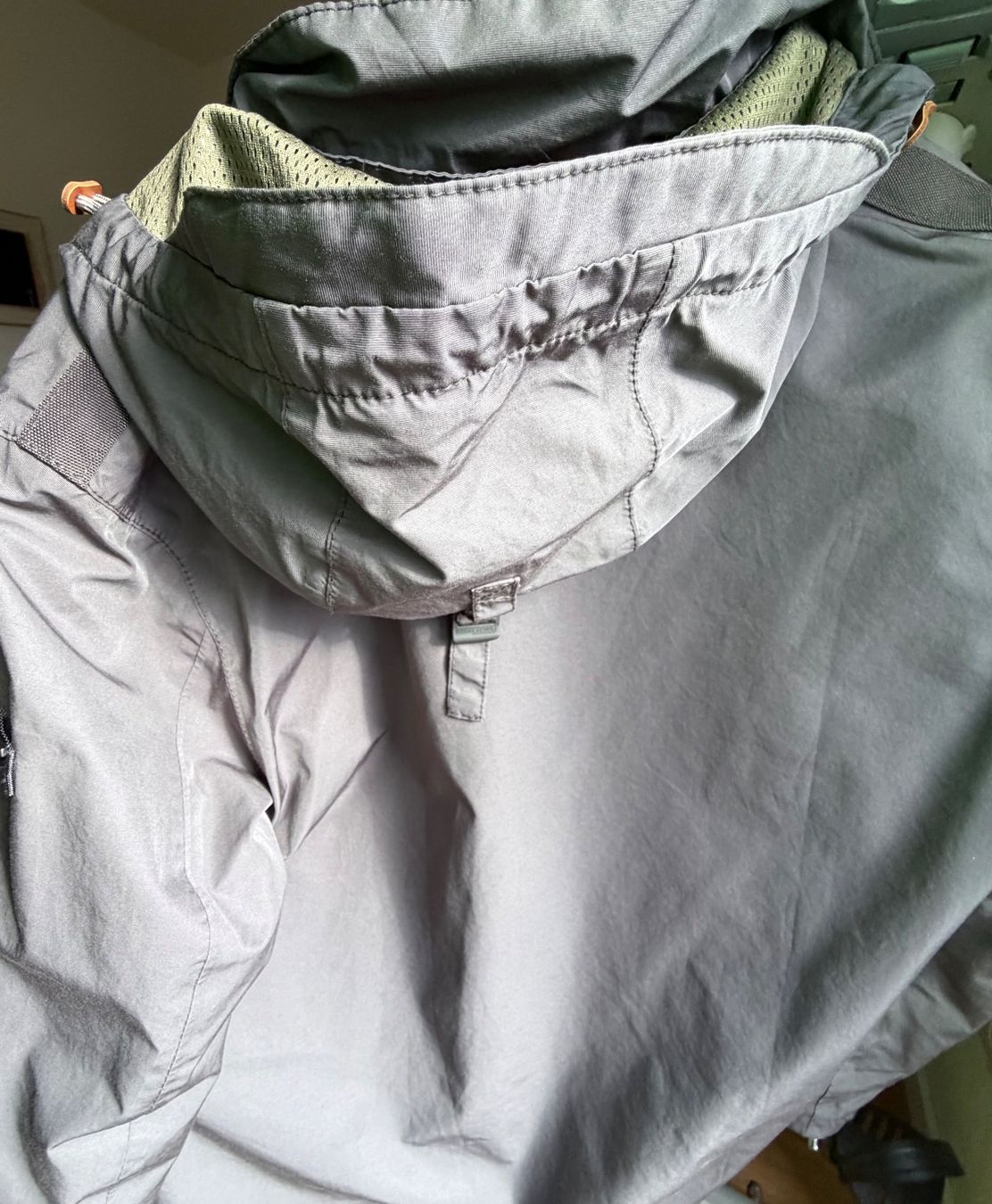 Camel Jacken: Coupe-vent Camel Active gris anthracite Taille 50 – Gebraucht aus Lucens von gardur 2