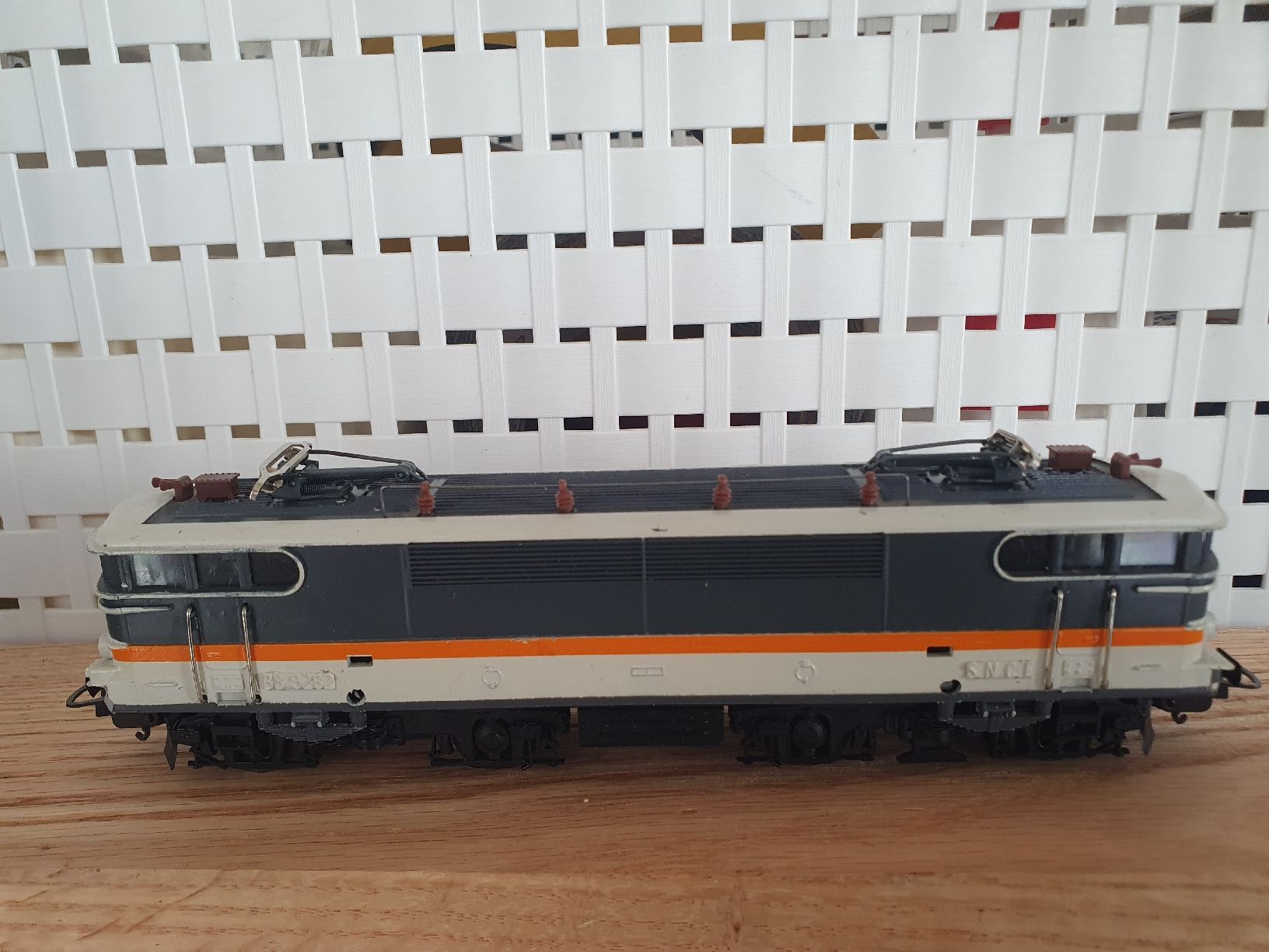Lima Modellini di ferrovie: Lima Lok – Usato da Belp venduto da Liacheyenne