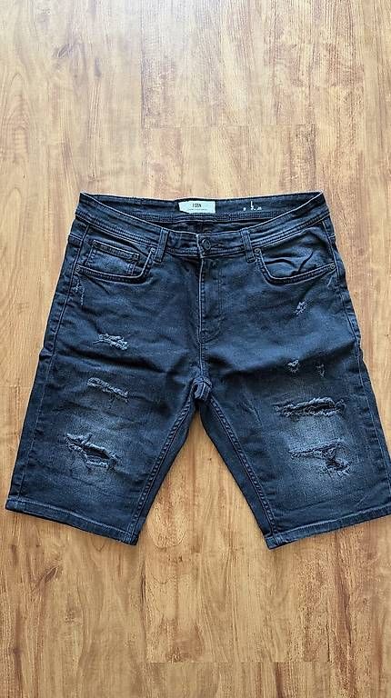 Pantaloni: Jack & Jones Shorts Gr. L – Usato da Veltheim AG venduto da KimiSinger