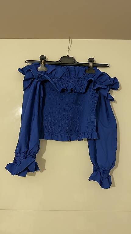 Top: Top SHEIN bleu à volants  Taille M – Usato da Biel/Bienne venduto da Cli 1