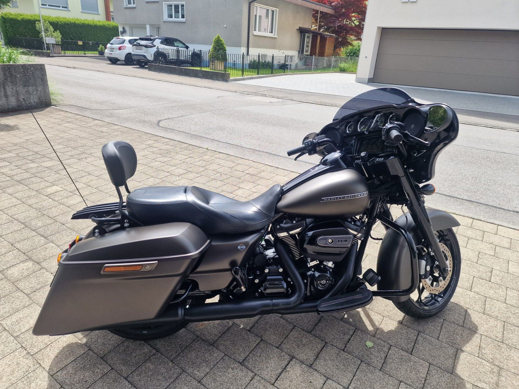 Harley-Davidson Touring: Harley Davidson FLHXS – Usato da Ennetbürgen venduto da Samsam0811