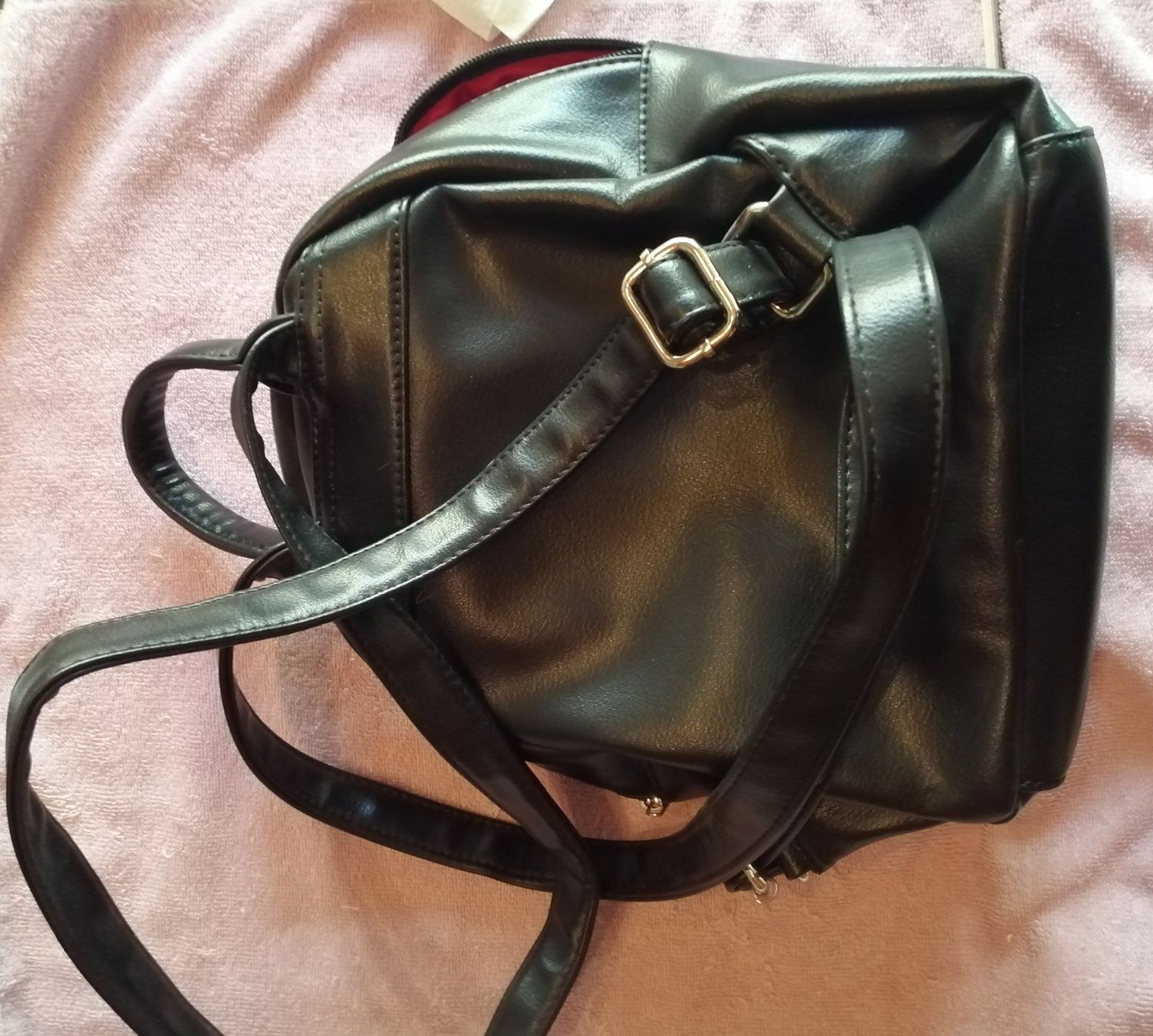Zaini: Kleiner schwarzer Damen-Rucksack mit Strass - Blickfang! – Usato da Schaffhausen venduto da Domifran 2