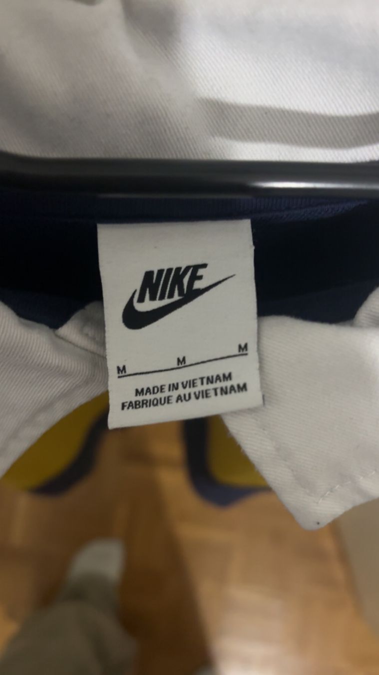 Nike T-shirt: Maglietta Nike – Usato da Locarno venduto da ata_vk9y 2