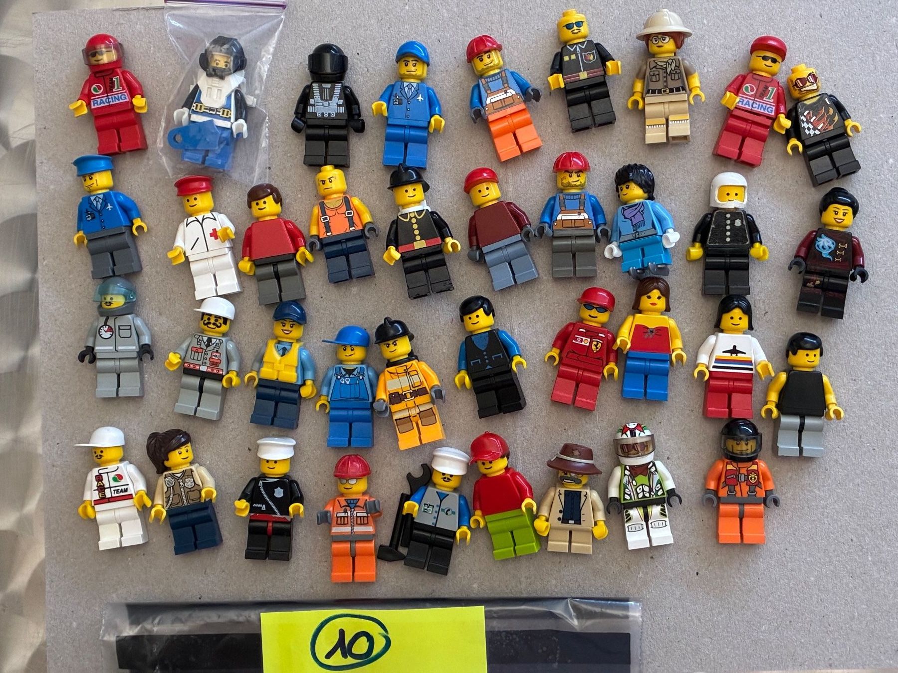 Lego Baukästen: LEGO Minifiguren – Gebraucht aus Reigoldswil von Frog40 1
