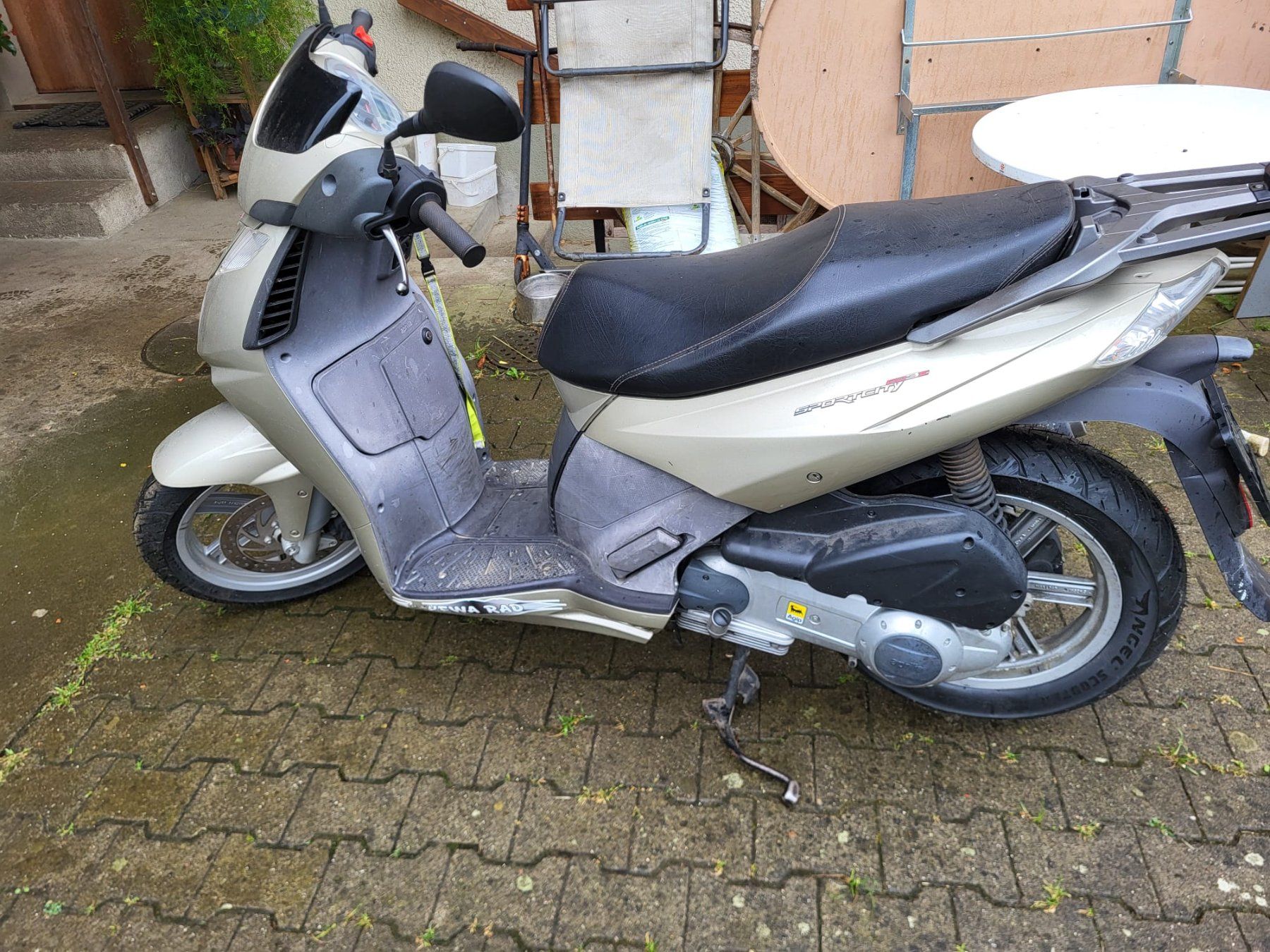 Aprilia Scooters: Aprilia Roller 125ccm – Gebraucht aus Untersiggenthal von LeaVerena 1