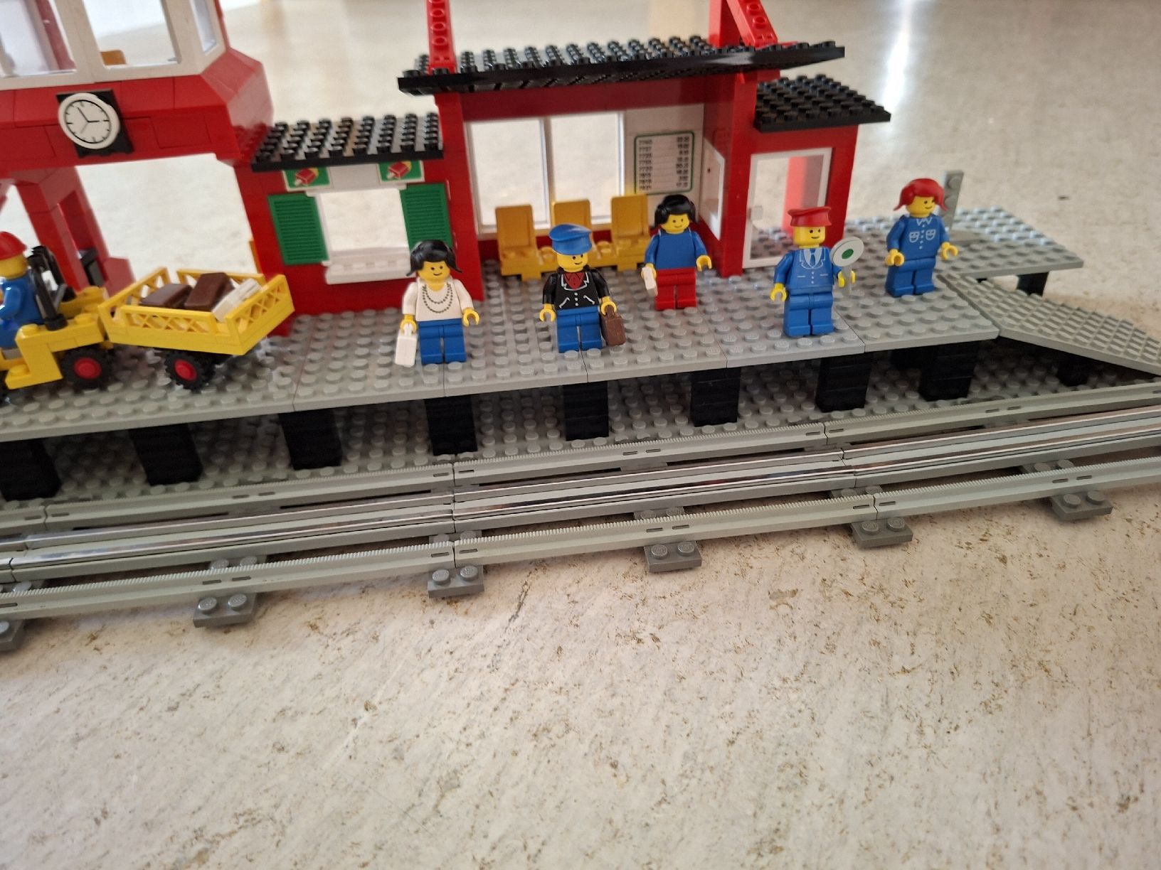 Lego Spielzeuge: Lego 7824 Eisenbahn 12V Bahnhof – Gebraucht aus Schattdorf von mamo1952 3