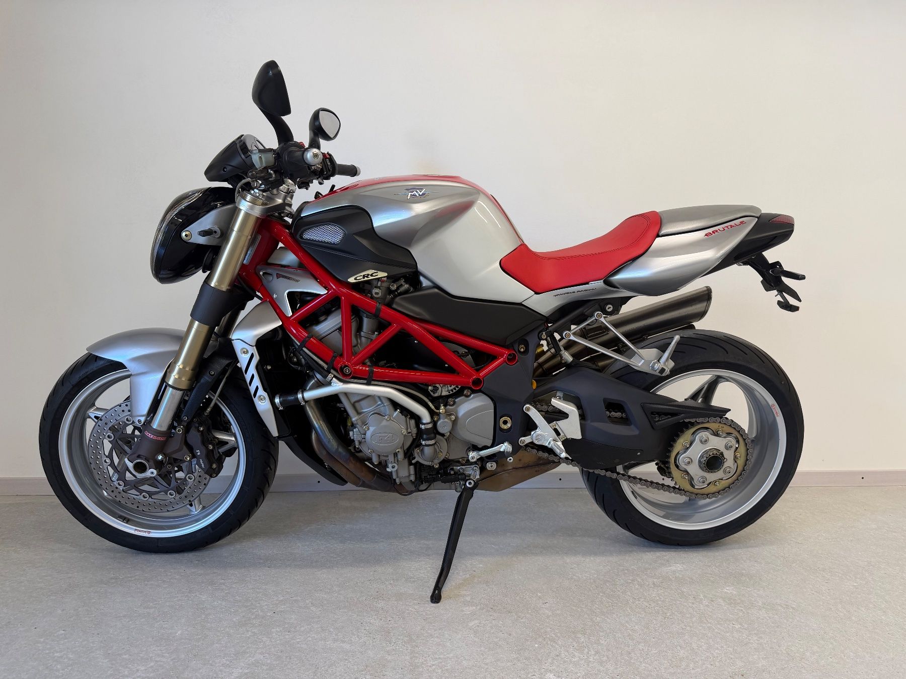 MV Agusta Strada: MV-Agusta Brutale 910 Nakedbike – Usato da Trogen venduto da Alpinmotos 4