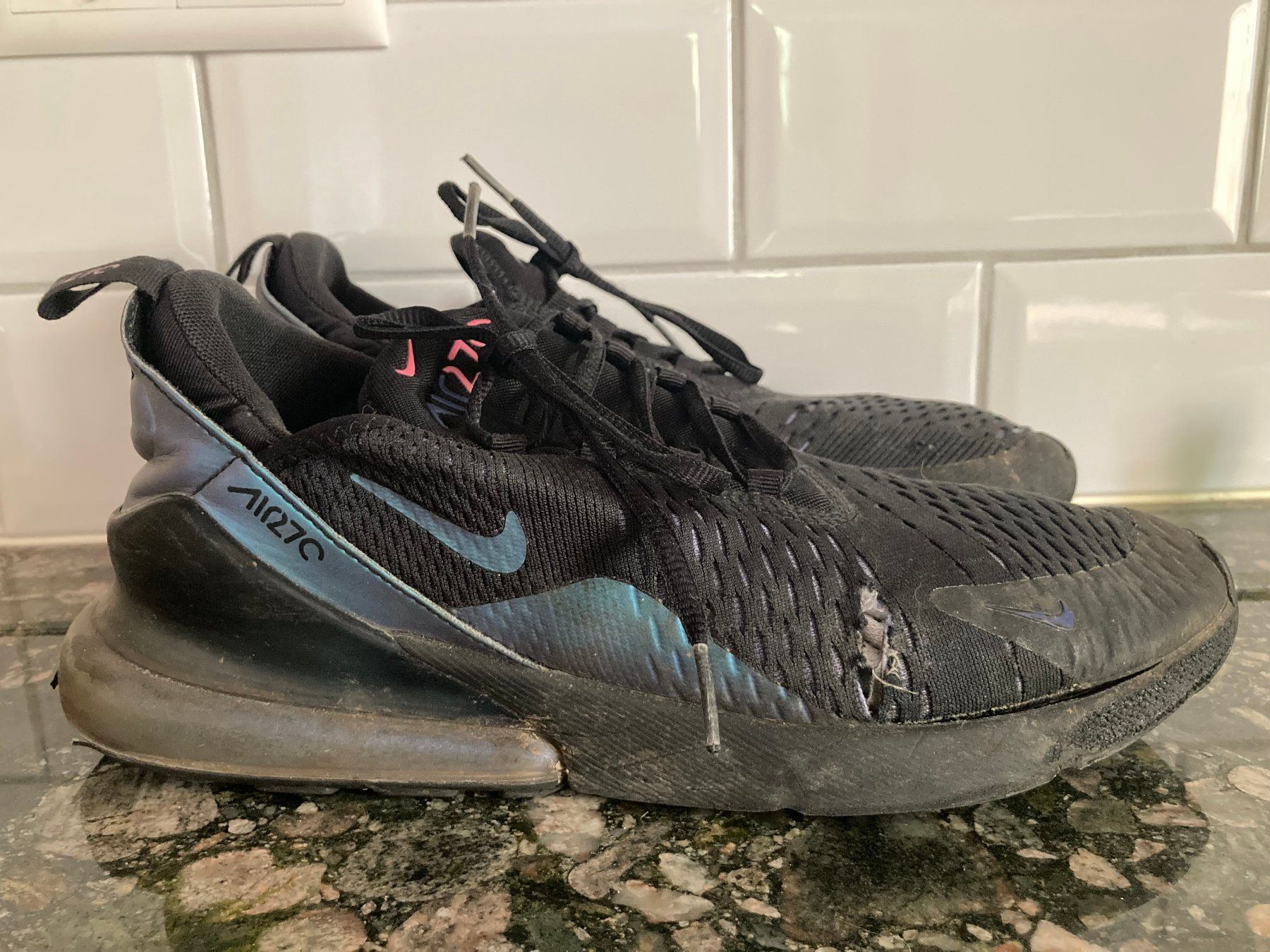 Nike Herrenschuhe: Nike Air Max 270 - Throwback Future - 44 Eur 10Us – Defekt aus St-Ursanne von ApY_74 2