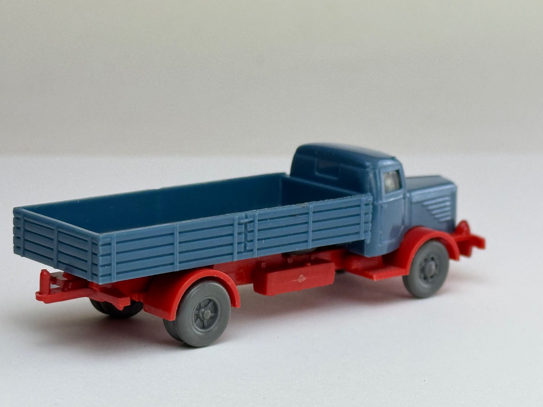 Wiking Modellini d'auto: GB5- Wiking Büssing 8000 blau /rot erste Version – Usato da Elm venduto da Wikmtz 1