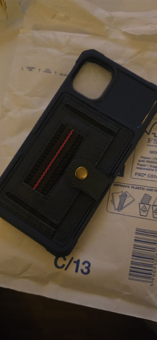 Apple Covers & Schutzfolien: iPhone 11 Schutzhülle – Neu und originalverpackt aus Laufen von Miggeli88 2