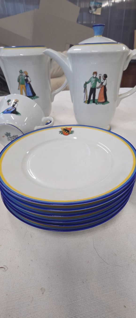 Set di piatti: Antikes Service Langenthal 1931 – Usato da Biberstein venduto da Barenstark15 4