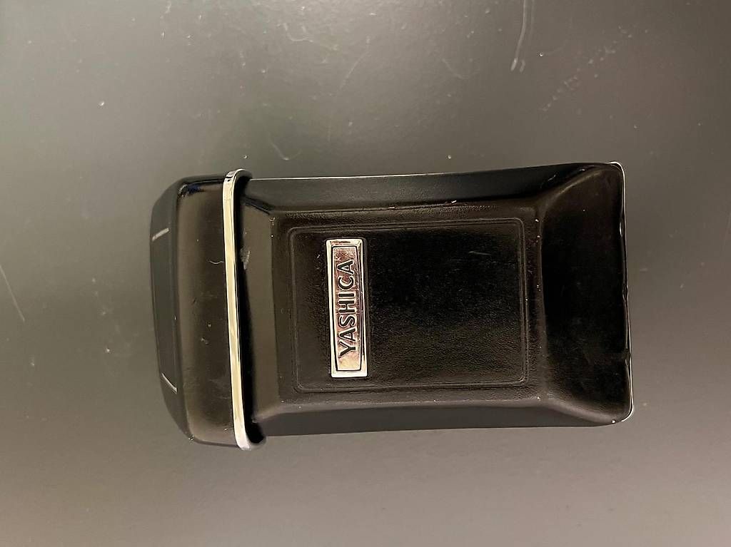 Fotocamera: Yashica Mat 24 G  – Usato da Zürich venduto da panda024 8