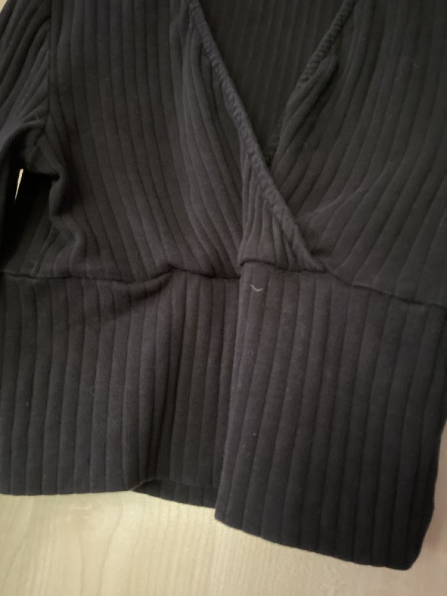 Top: Langarm crop top Gr.M ab 1.- Franken – Usato da Gränichen venduto da cat_lady 2