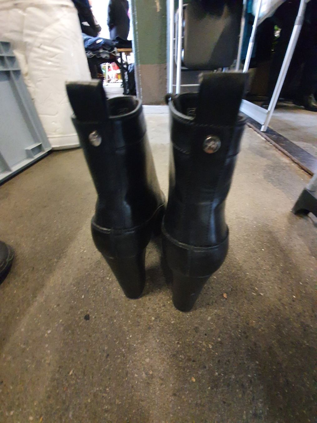 Scarpe da donna: Stiefeletten (Gothik)Gr.37 – Usato da Wabern venduto da macavety1 2