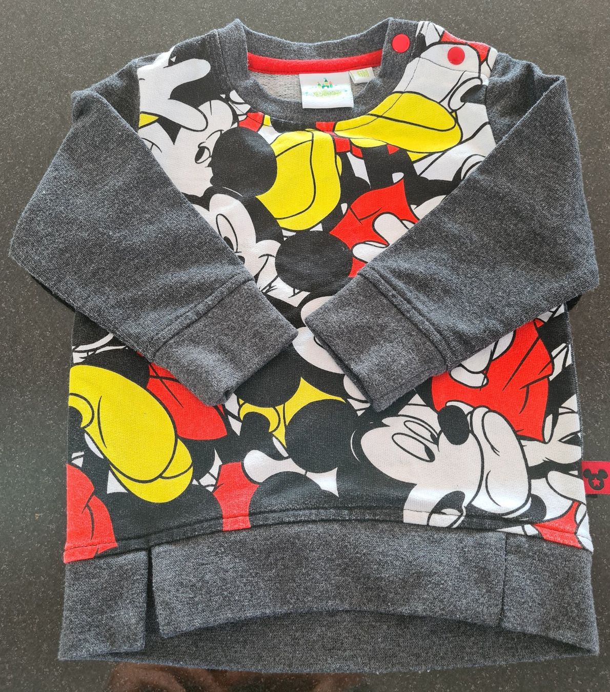 Maglioni & Felpe: Neuer Mickey Mouse Pullover von Disney – Nuovo (secondo la descrizione) da Fraubrunnen venduto da amaree313