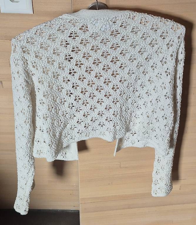 Giacche & Cappotti: Jäckchen weiss Grösse 152 ZARA – Usato da St. Gallen venduto da Amelie_73 1