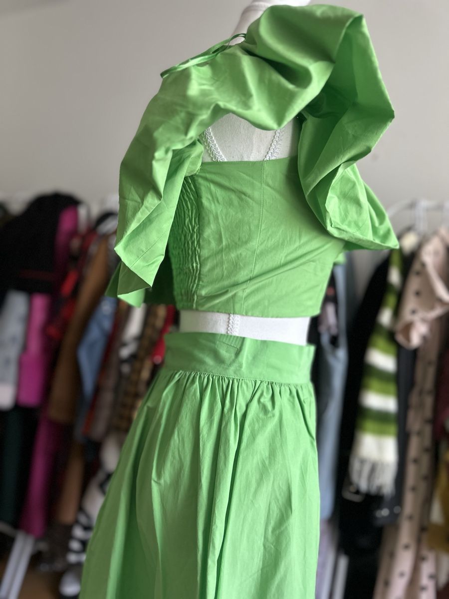 H&M Vestiti: Wunderschönes knallgrünes H&M Set NEU – Nuovo e nell'imballaggio originale da Zürich venduto da PuraVida111 7