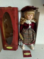 Porzellanpuppe Symphony "Annie" ohne Sockel