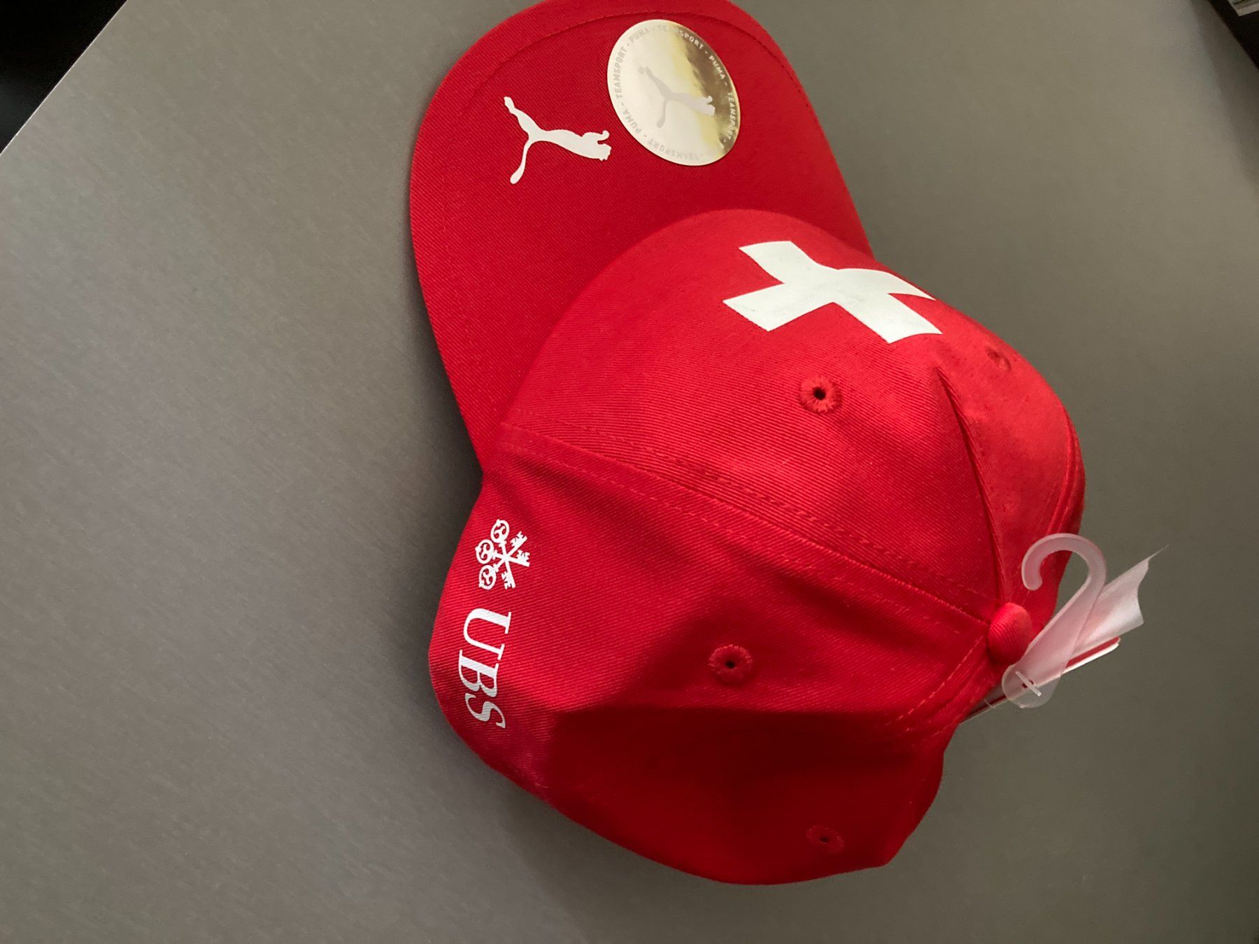 Puma Altro in  Abbigliamento & Accessori: Rotes Cap - Schweiz – Nuovo e nell'imballaggio originale da Obfelden venduto da miau68 1