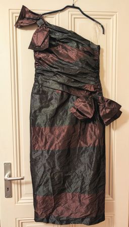 Spectaculaire robe irisée, modèle THIERRY MUGLER  36