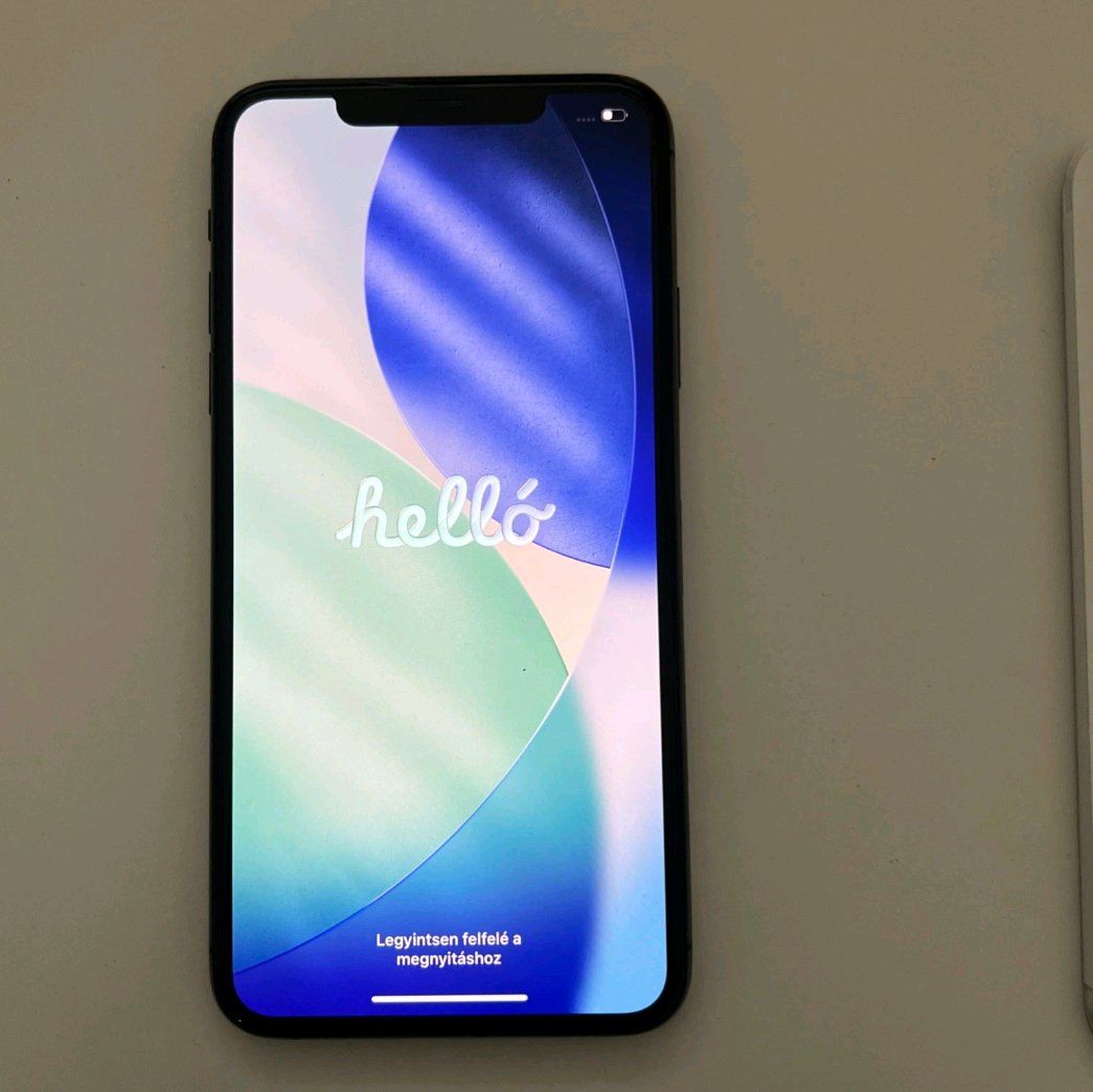 Apple Handys / Smartphones: iPhone 11 Pro Max 256GB Excellent Condition Akku 100% – Gebraucht aus Luzern von Waince786 2