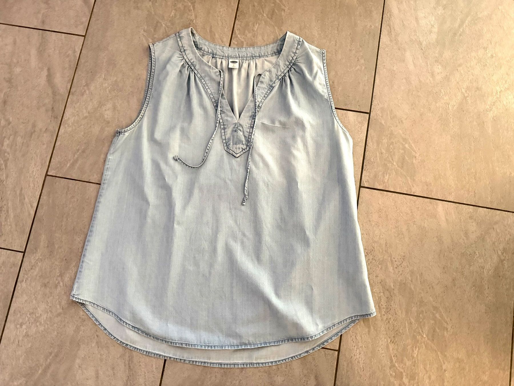 Top: Top Jeans - Grösse L - Old Navy – Usato da Bülach venduto da Loredana13