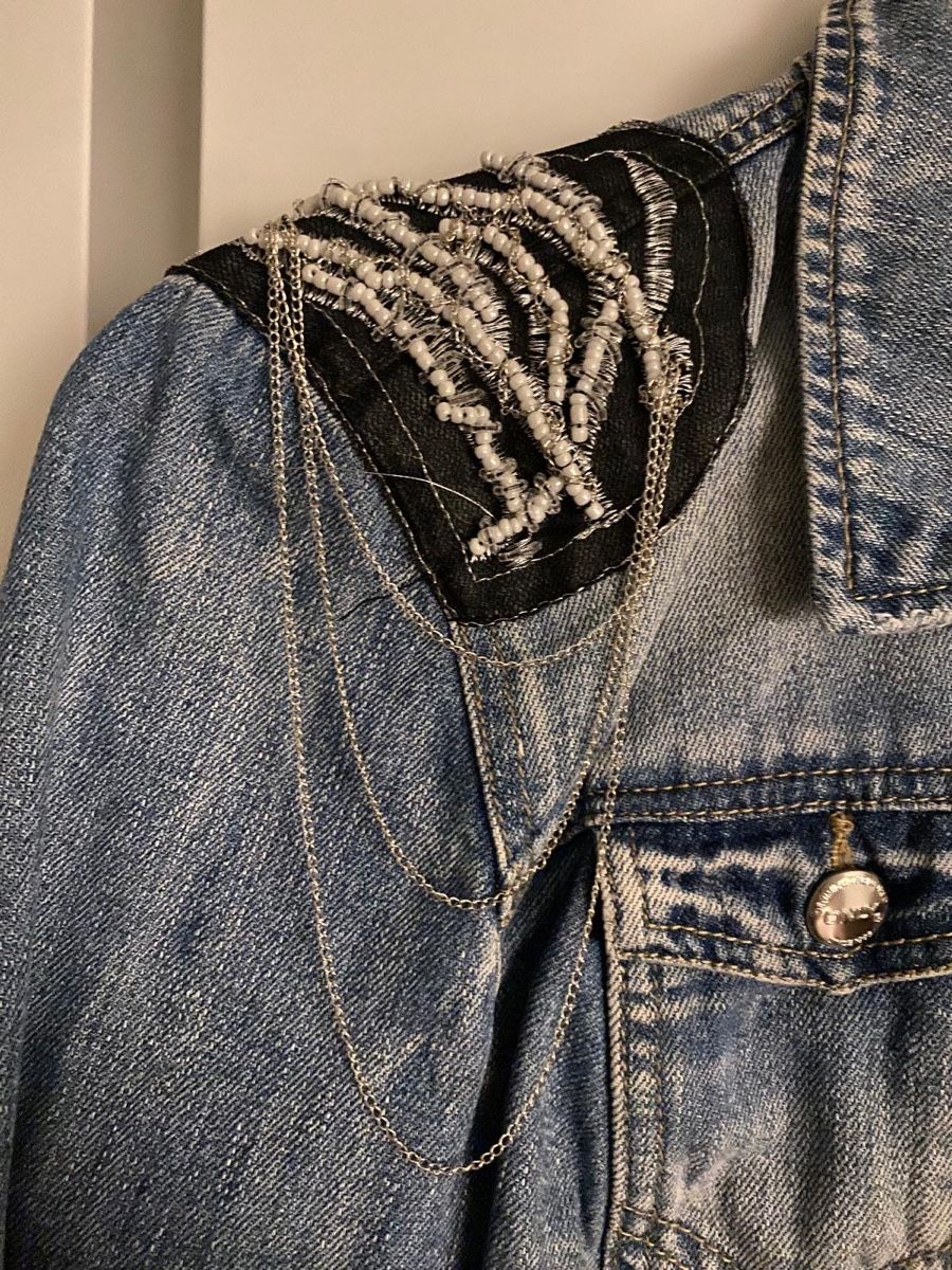 Only Jacken: Jeansjacke Gr. 38 Perlen Nieten – Gebraucht aus Triesen von ValDeMer85 2
