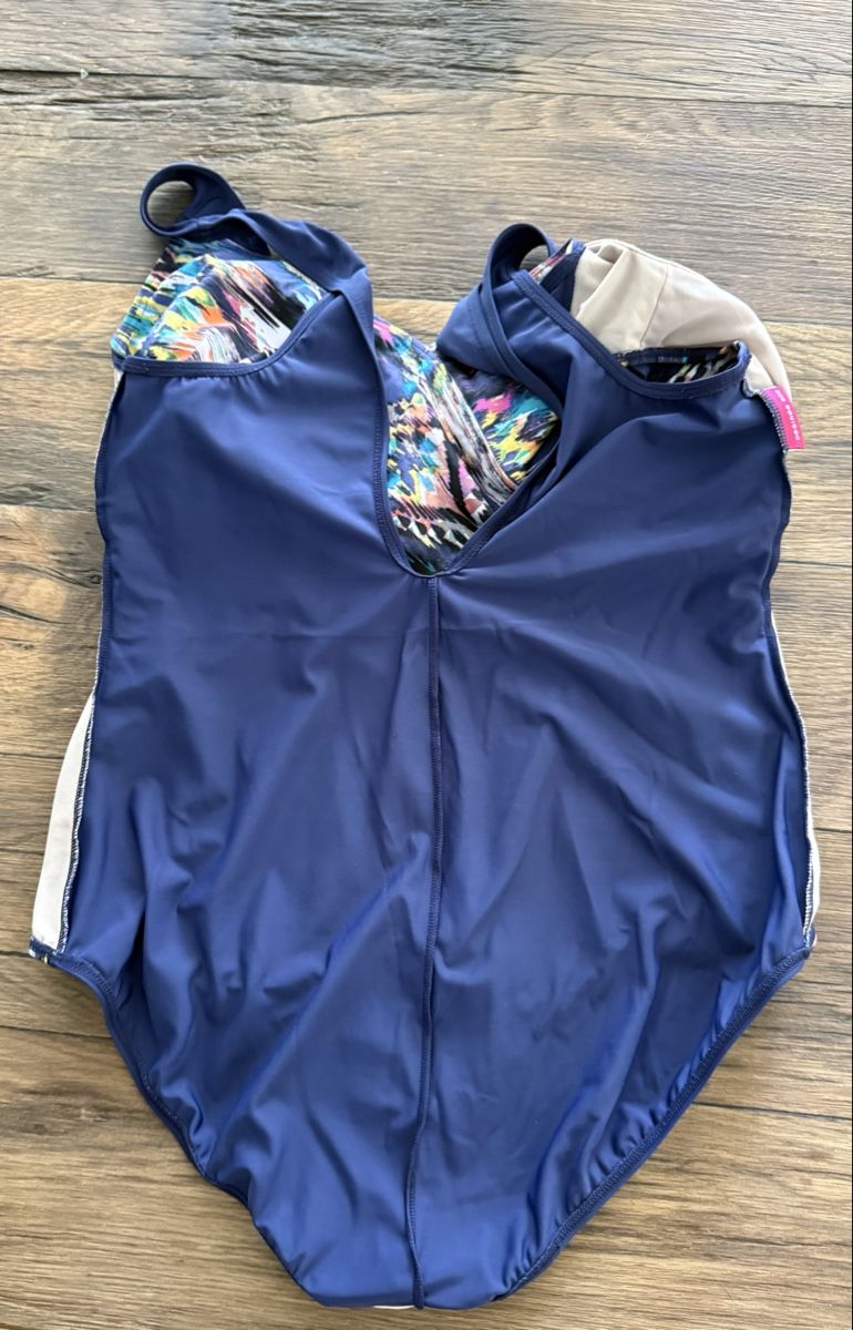 Costumi da bagno & Bikini: Badeanzug  Grösse 50 C – Usato da Pfeffikon LU venduto da pepino17 4