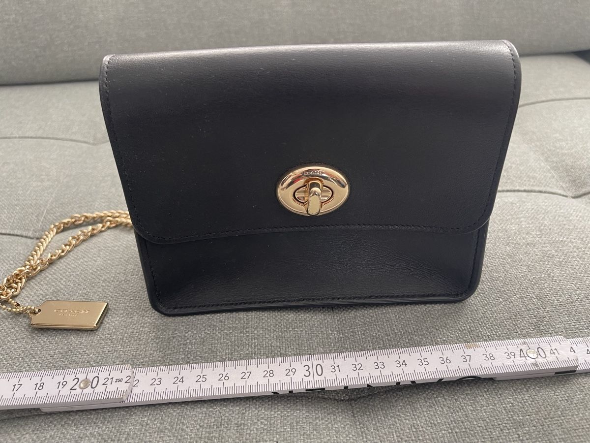 Coach Borse da donna: Coach Umhaengetasche Leder Schwarz Gold – Usato da Cham venduto da pri_9ktk 2
