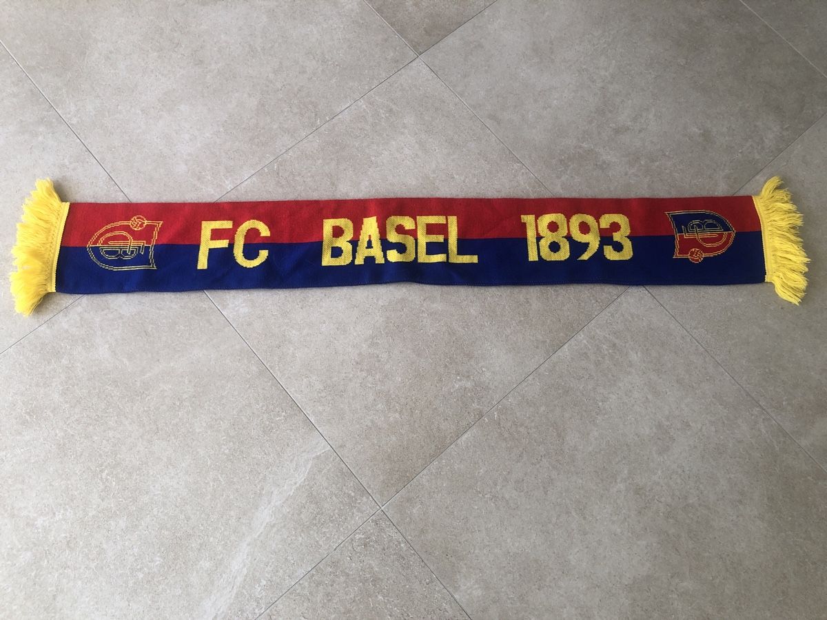 FC Basel Sciarpe: Schal FC Basel – Usato da Genève venduto da Firdaws