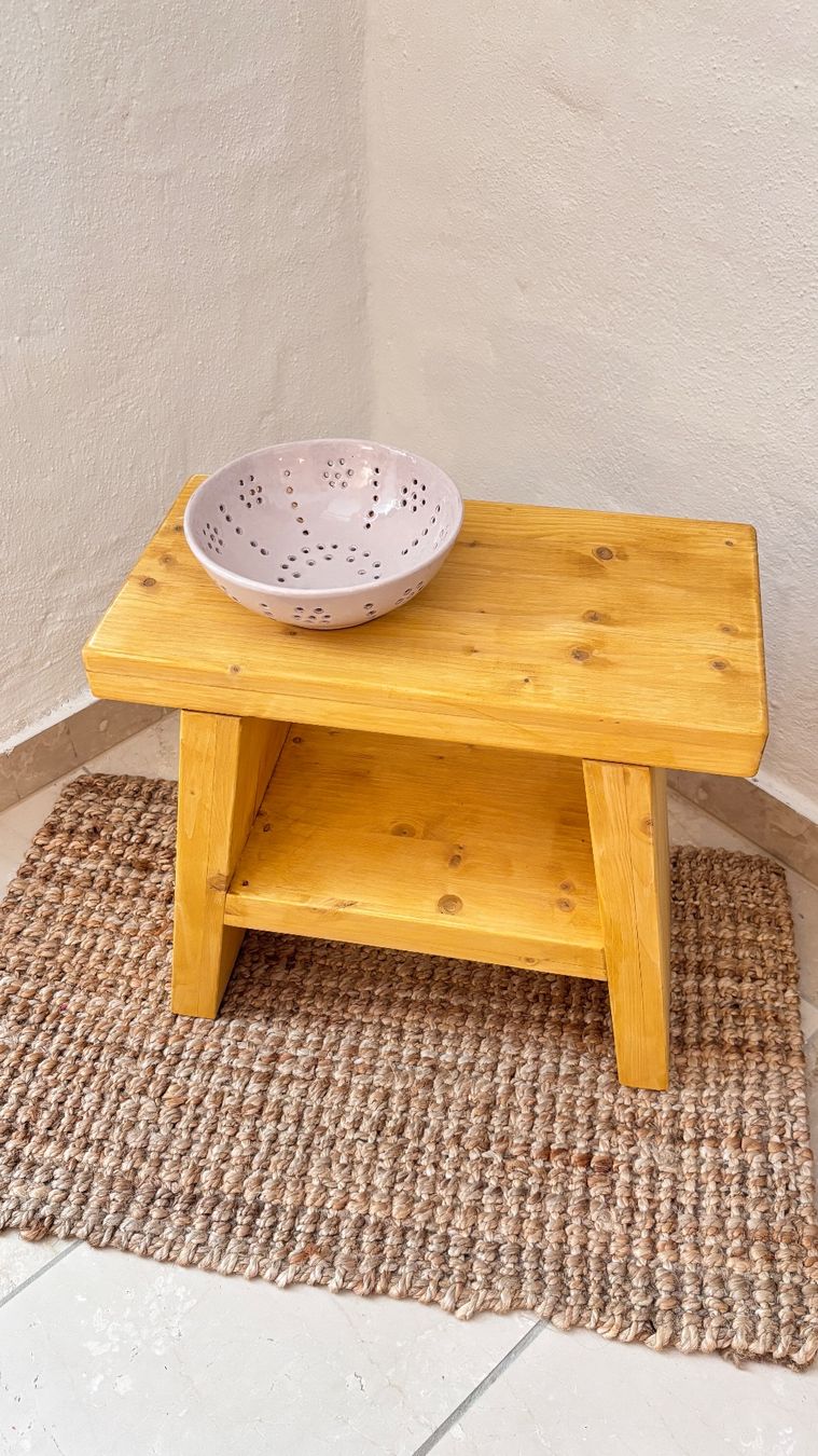 Hocker: Handgefertigter Holzhocker – Gebraucht aus Richterswil von 0207lifestyle 3
