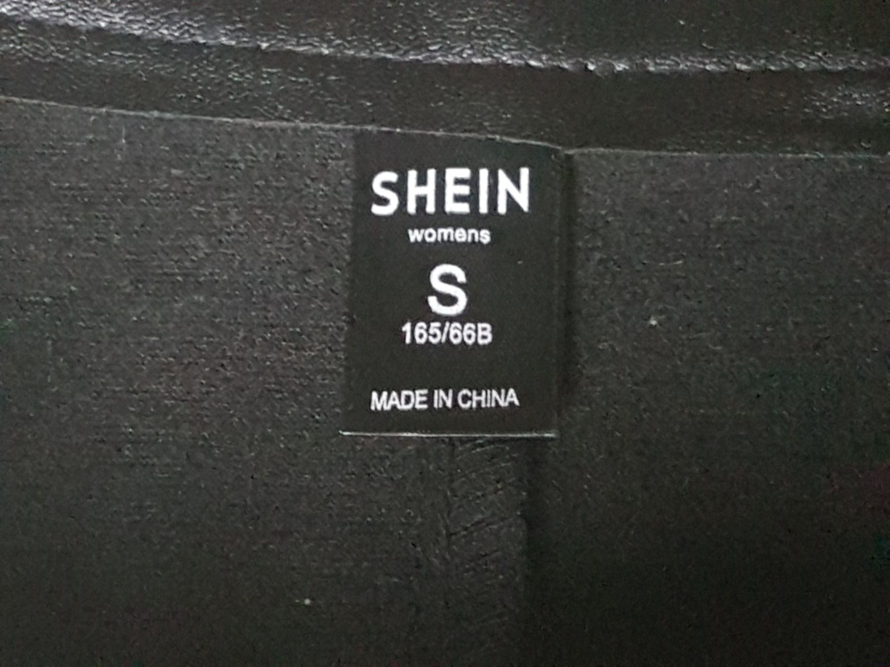 Shein Gonne: Jupe noire imitation cuir taille S marque Shein – Usato da Villiers venduto da san_jn5w 4