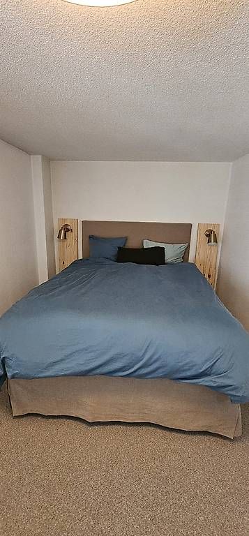 Lits: Hochwertiges Matri Boxspringbett in Beige – D'occasion à Siebnen par JaneDoe01