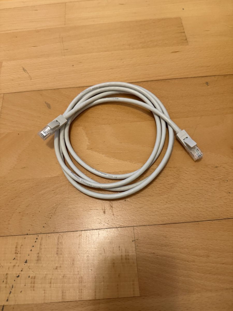 Cavi: Netzwerkkabel Patchkabel Cat. 6 flach 2m – Usato da Zürich venduto da arr_vq5w