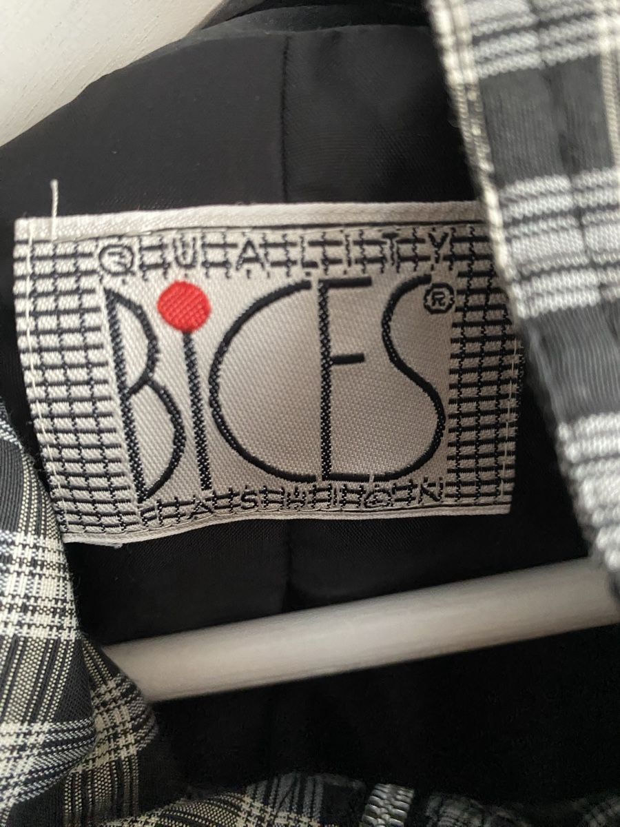 Mäntel: Herren Übergangsjacke Schwarz Grösse 40 – Gebraucht aus lommis von inf_thv8 9