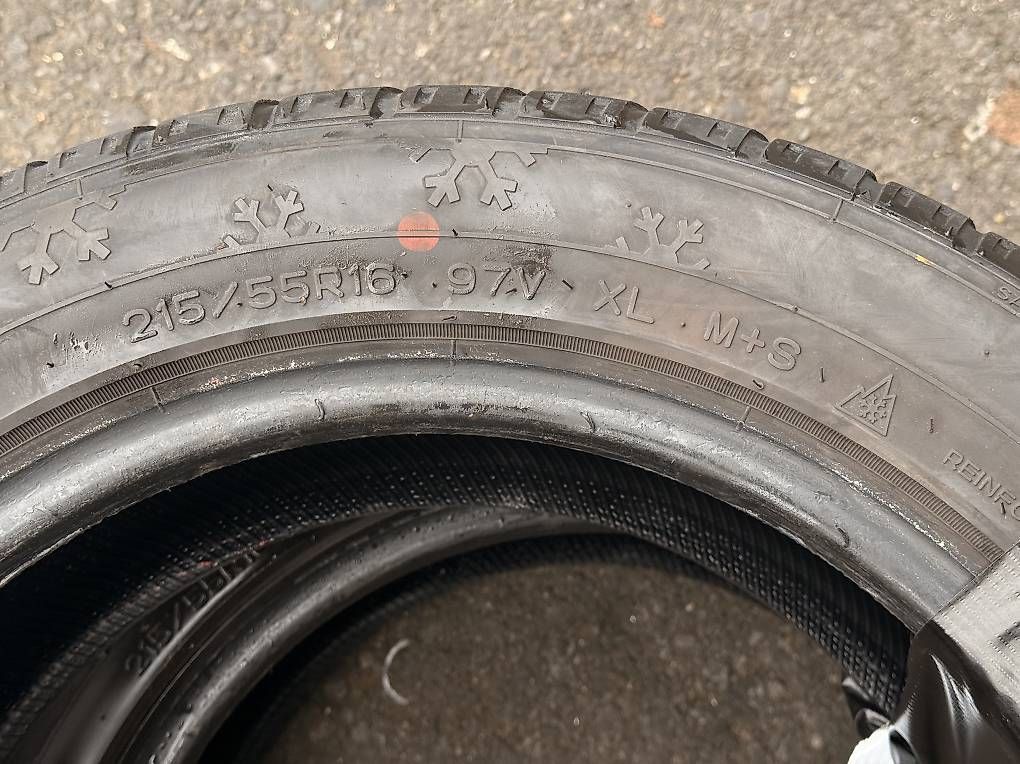 Pneumatici & Ruote complete: 2 Winterreifen 215/ 55 / 16   – Usato da Udligenswil venduto da Sch2s 3