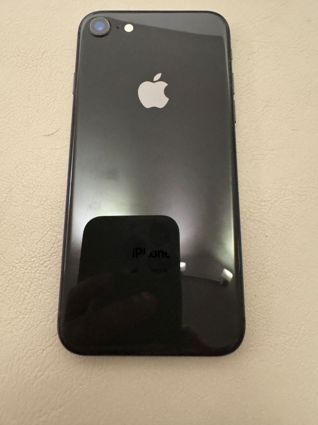 Apple Telefoni cellulari / Smartphones: iPhone 8 – Usato da Adliswil venduto da Busys 3