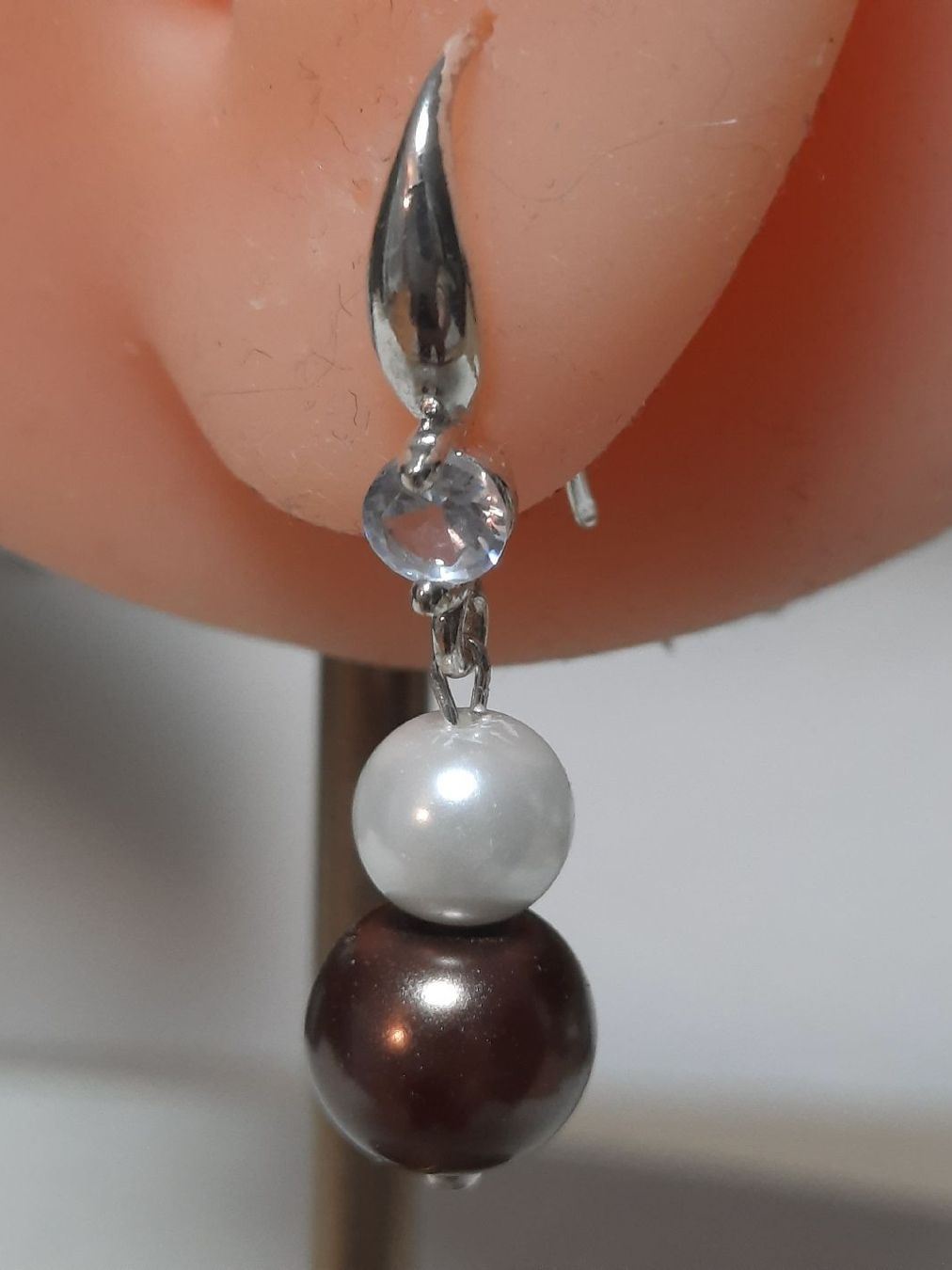 Perle (finte): Elegante Ohrringe mit Perlen, neuwertig – Nuovo (secondo la descrizione) da Solothurn venduto da lsc_pf99 1
