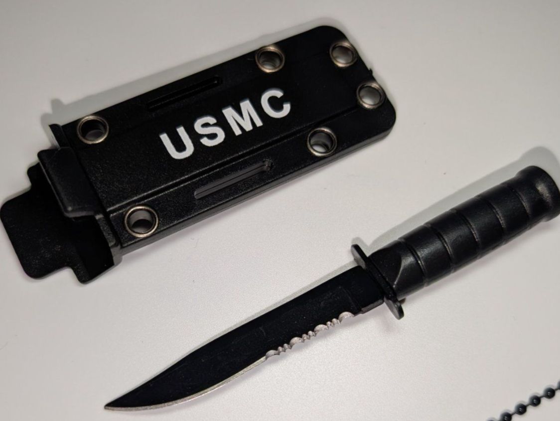 Coltellini militari: Kneck Knife Messer USMC – Nuovo e nell'imballaggio originale da Ostermundigen venduto da TradeLab