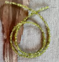 Peridot. Olivin   extra  wilde Nugget Form + rund     53cm