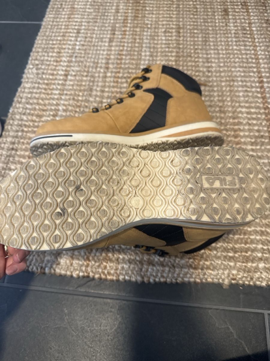 Fila Scarpe da uomo: Winterschuhe herren – Usato da Flums venduto da ila_9f7z 1
